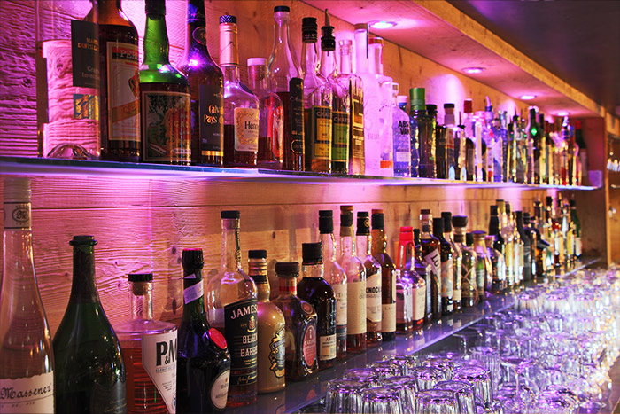 Bar au centre de Méribel